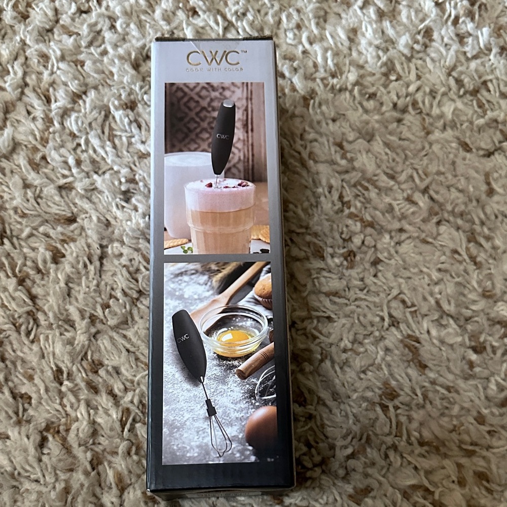 CWC Black Milk Frother with Stand - Picture 4 of 4